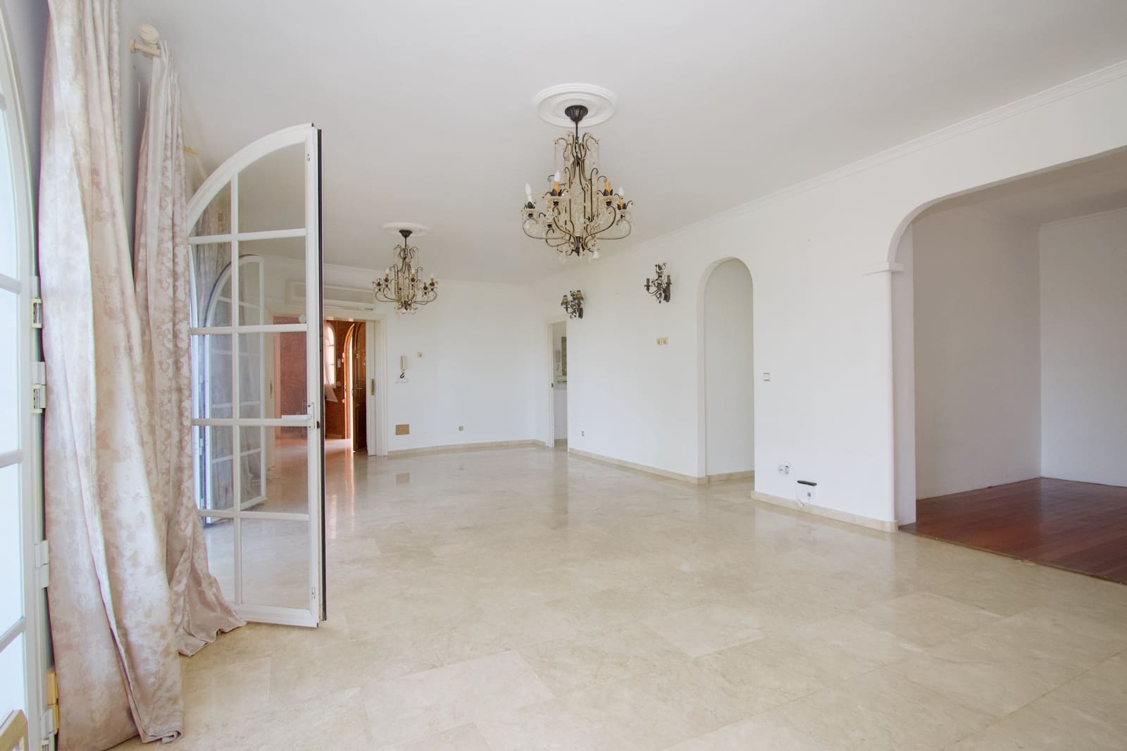 5 soveværelse Villa til salg i Alhaurin el Grande med swimmingpool garage - € 950.000 (Ref: 8676208)