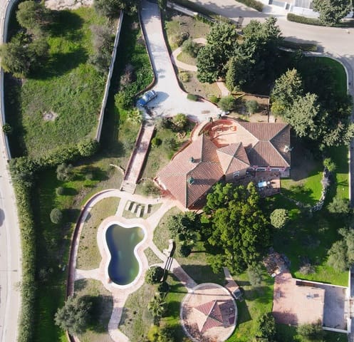 5 sypialnia Willa na sprzedaż w Alhaurín el Grande z basenem garażem - 950 000 € (Ref: 8676208)