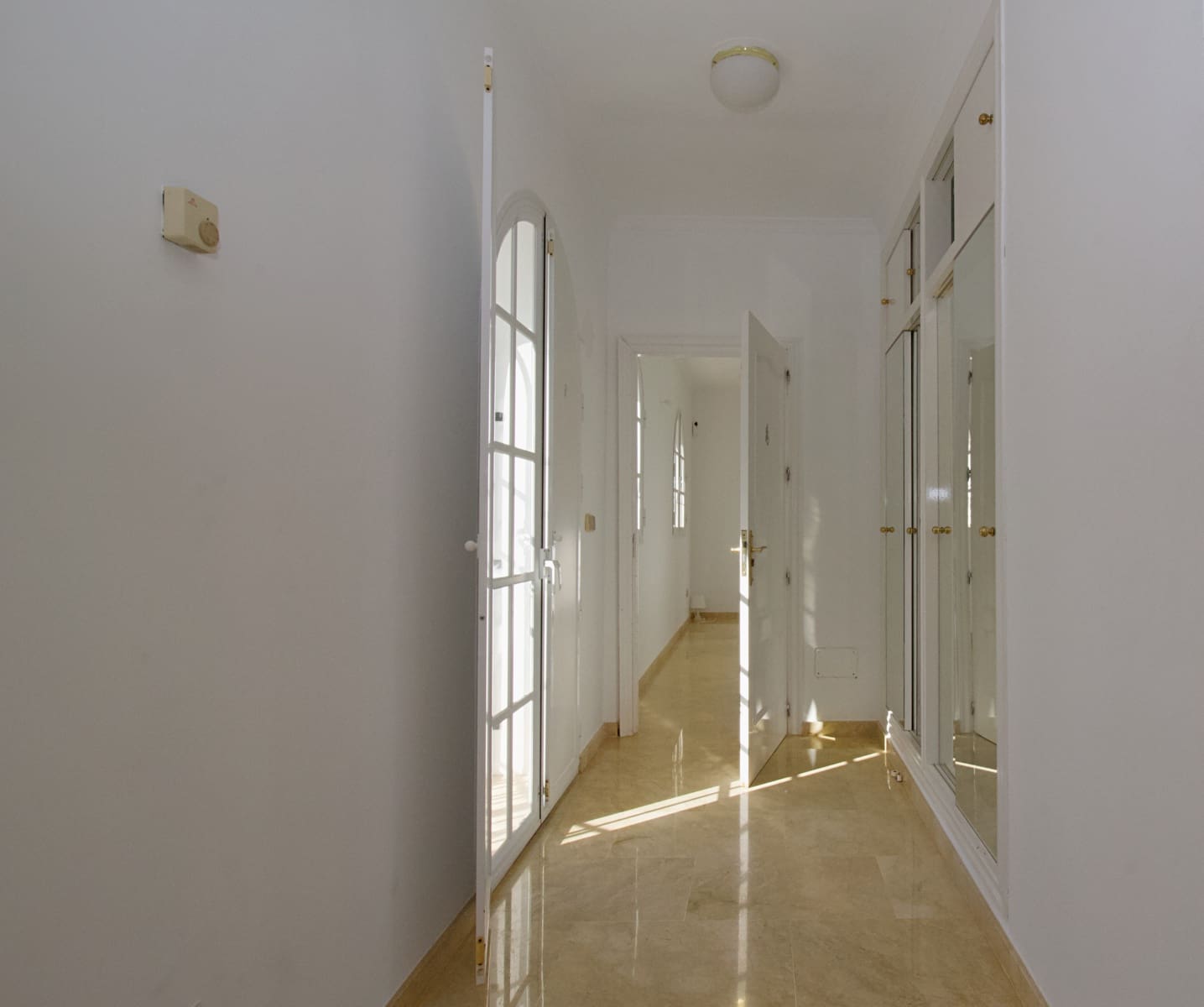 5 soveværelse Villa til salg i Alhaurin el Grande med swimmingpool garage - € 950.000 (Ref: 8676208)