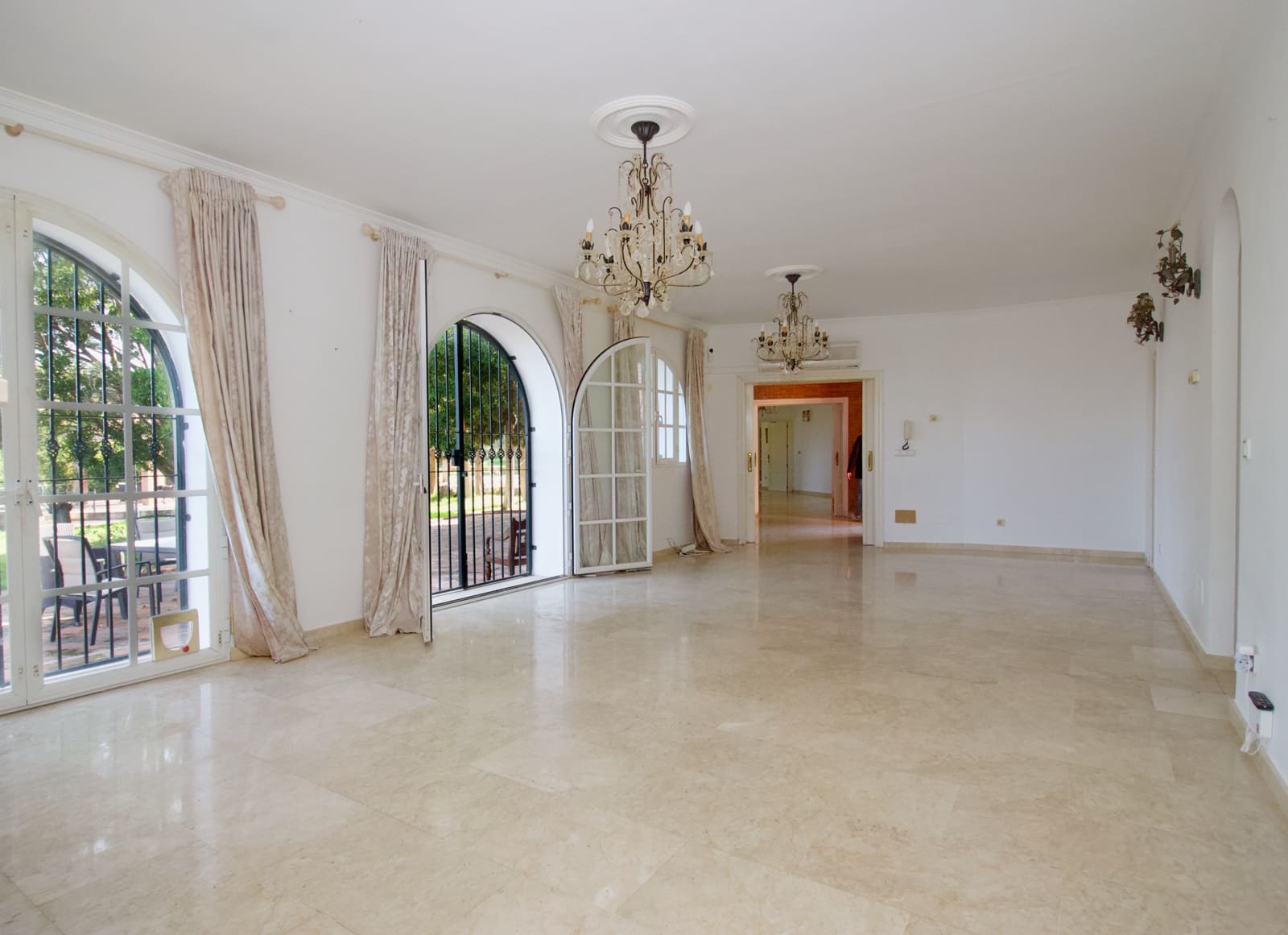 5 soveværelse Villa til salg i Alhaurin el Grande med swimmingpool garage - € 950.000 (Ref: 8676208)