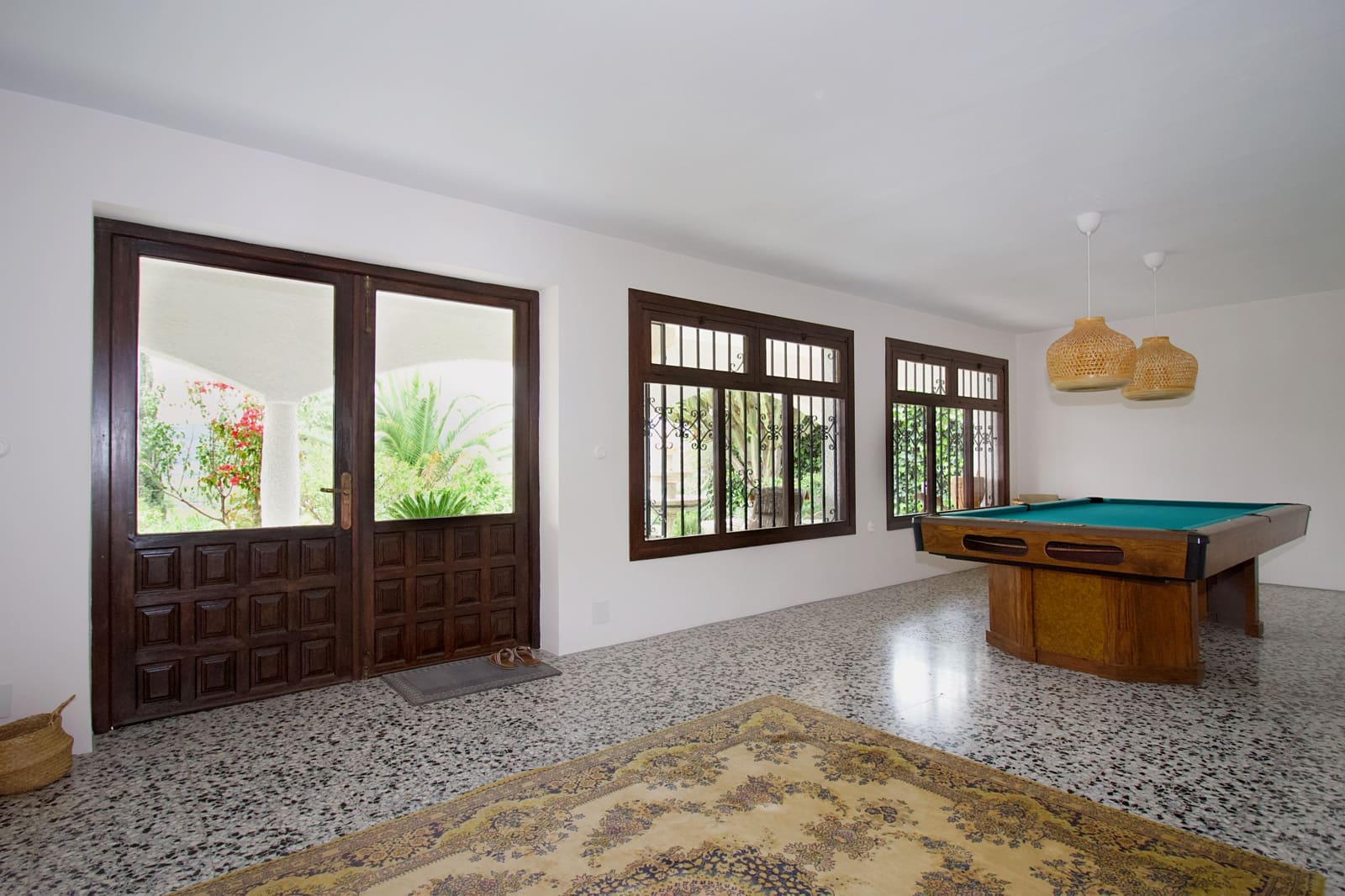 4 soveværelse Villa til salg i Coin med swimmingpool garage - € 550.000 (Ref: 8698404)