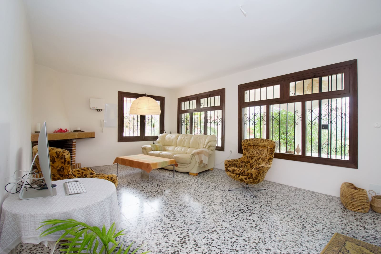 4 soveværelse Villa til salg i Coin med swimmingpool garage - € 550.000 (Ref: 8698404)