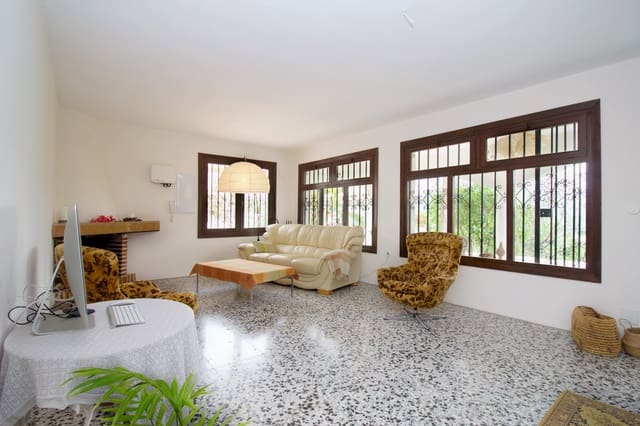 4 soveværelse Villa til salg i Coín med swimmingpool garage - € 550.000 (Ref: 8698404)