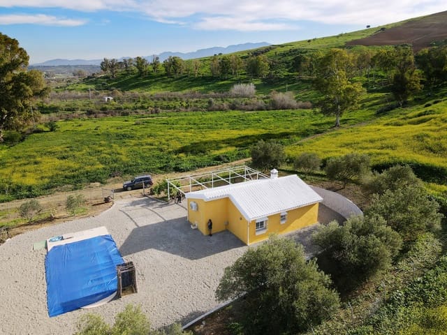 Finca/Casa Rural de 2 habitaciones en Coín en venta con piscina - 250.000 € (Ref: 8725297)