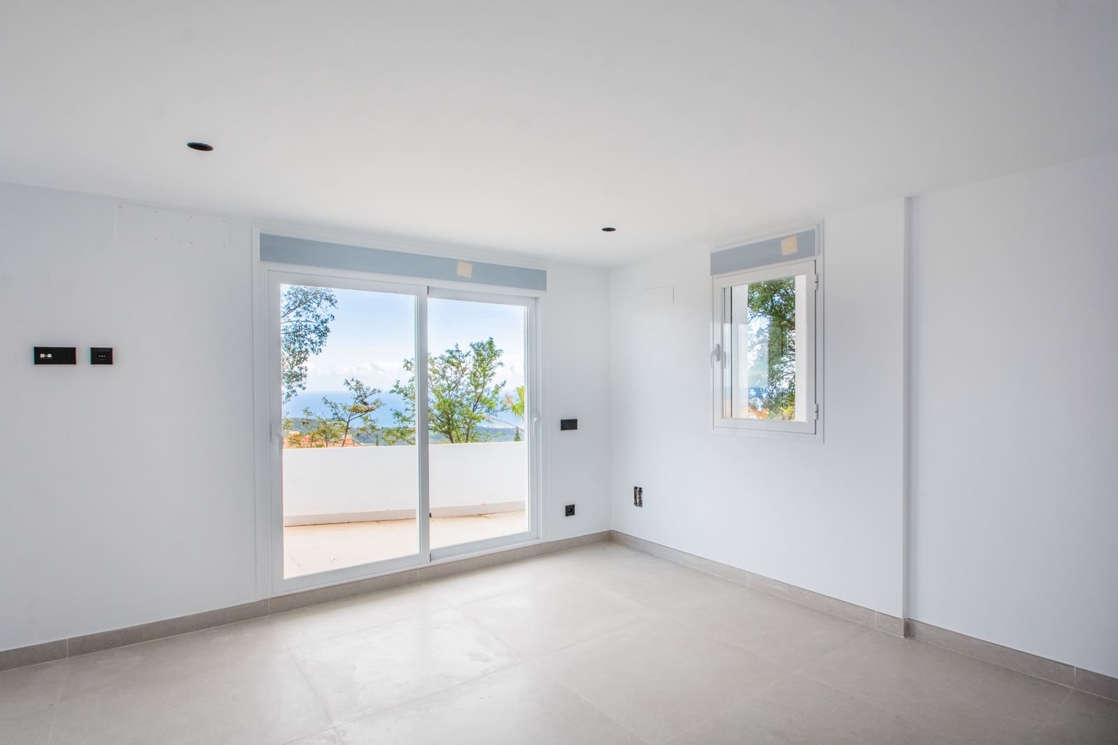 3 quarto Apartamento para venda em La Mairena com piscina garagem - 950 000 € (Ref: 8897930)