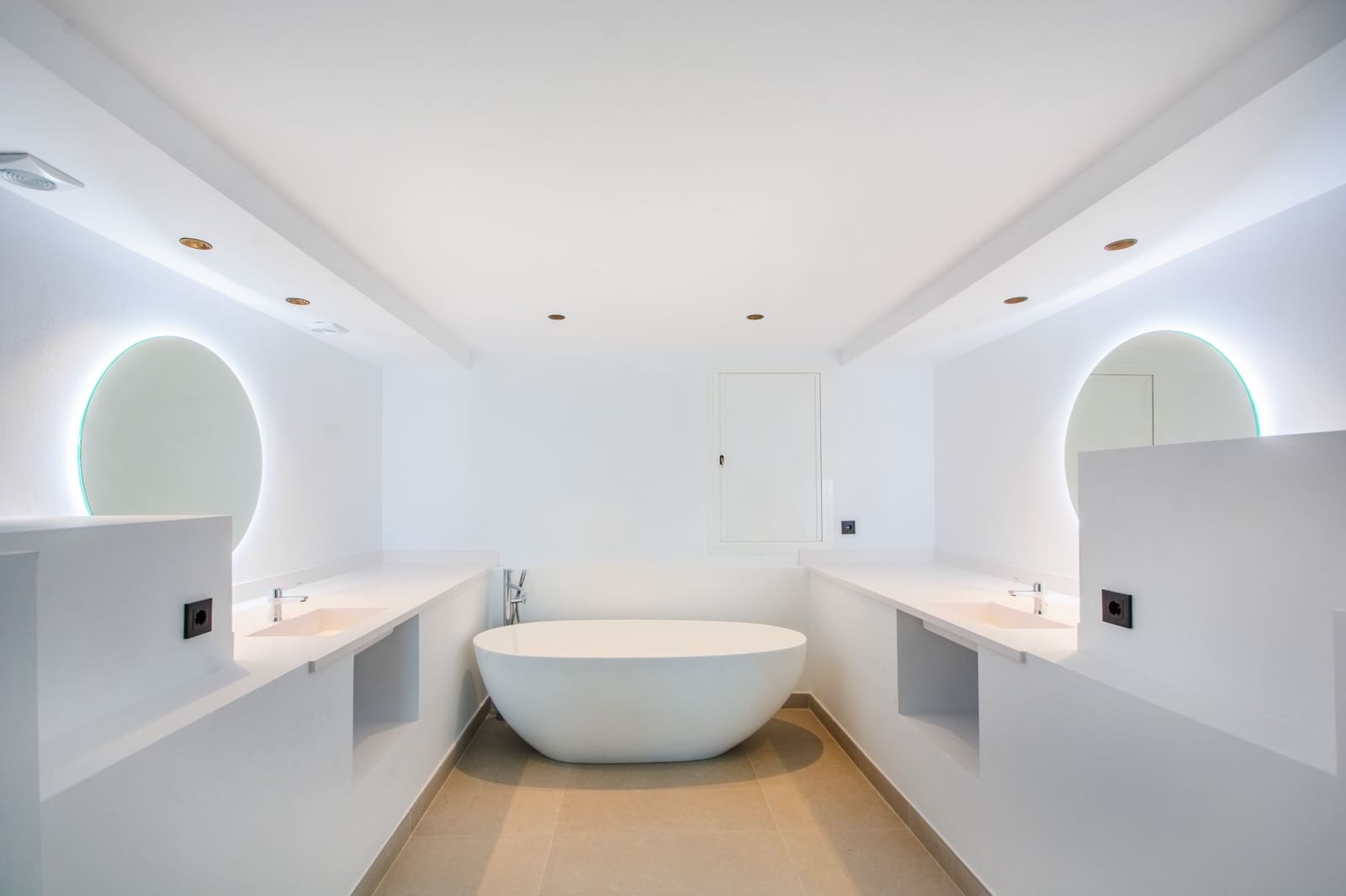 3 quarto Apartamento para venda em La Mairena com piscina garagem - 950 000 € (Ref: 8897930)