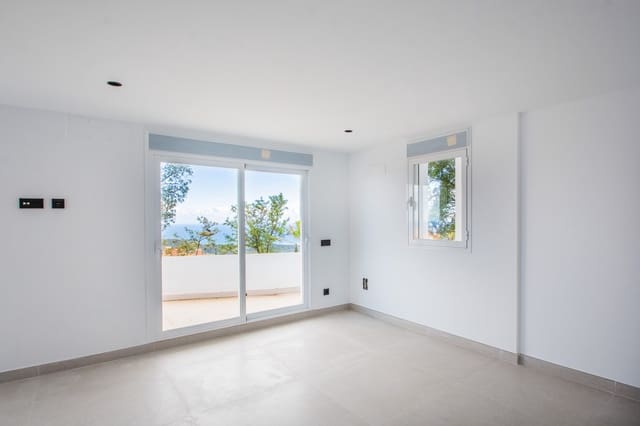 3 bedroom Apartment for sale in La Mairena, Ojen with pool garage - € 950,000 (Ref: 8897930)