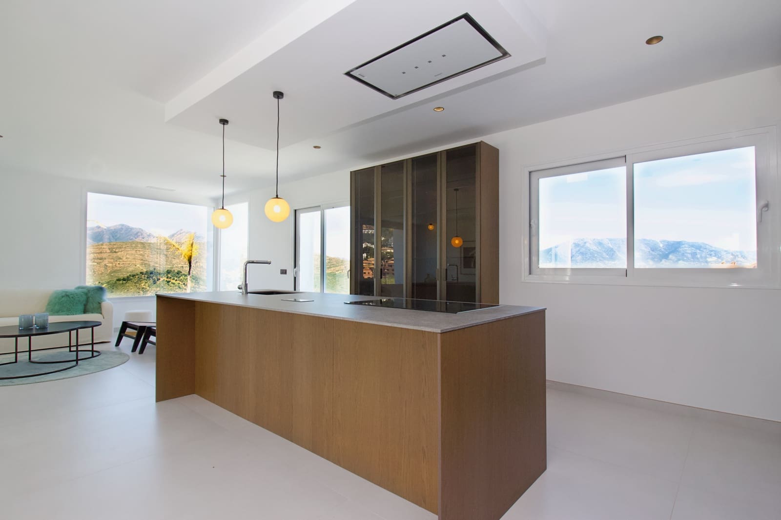 4 sypialnia Willa na sprzedaż w La Mairena z basenem garażem - 2 195 000 € (Ref: 8905712)