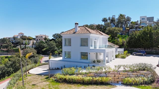 4 sypialnia Willa na sprzedaż w La Mairena, Ojen z basenem garażem - 2 195 000 € (Ref: 8905712)