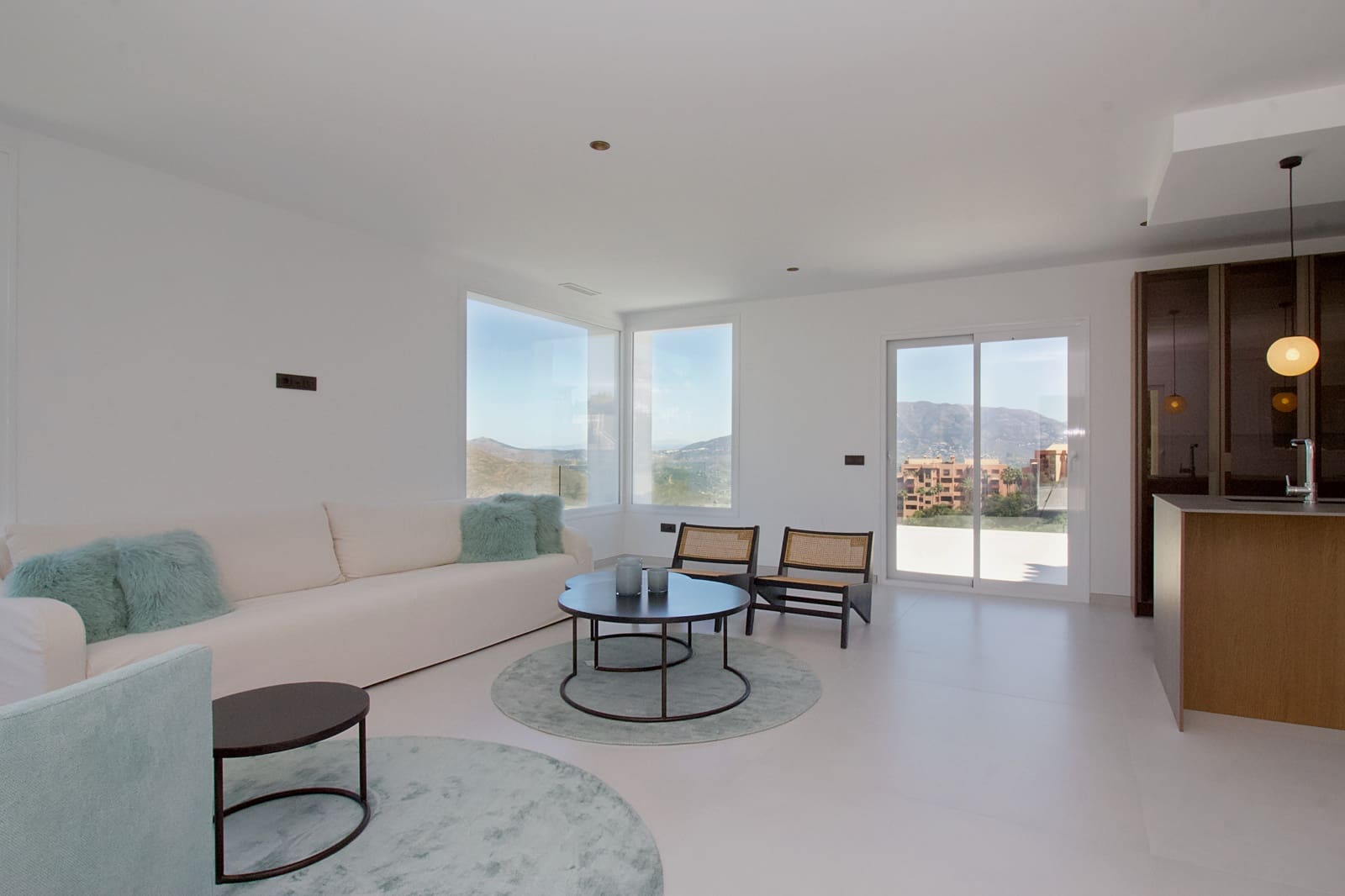 4 sypialnia Willa na sprzedaż w La Mairena z basenem garażem - 2 195 000 € (Ref: 8905712)