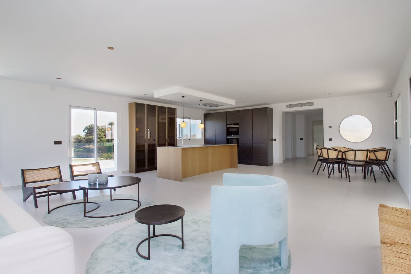 4 sypialnia Willa na sprzedaż w La Mairena z basenem garażem - 2 195 000 € (Ref: 8905712)