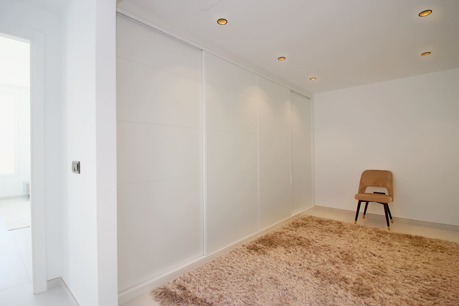 4 sypialnia Willa na sprzedaż w La Mairena z basenem garażem - 2 195 000 € (Ref: 8905712)