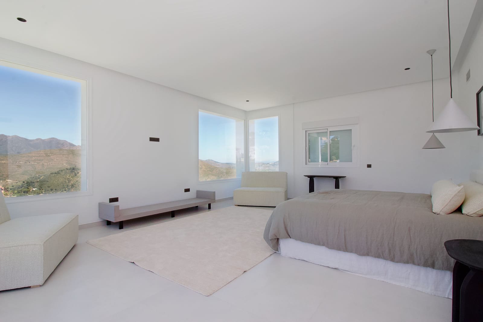 4 sypialnia Willa na sprzedaż w La Mairena z basenem garażem - 2 195 000 € (Ref: 8905712)