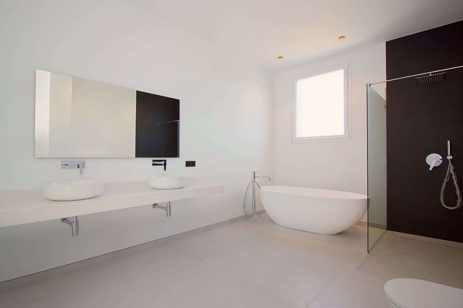 4 sypialnia Willa na sprzedaż w La Mairena z basenem garażem - 2 195 000 € (Ref: 8905712)