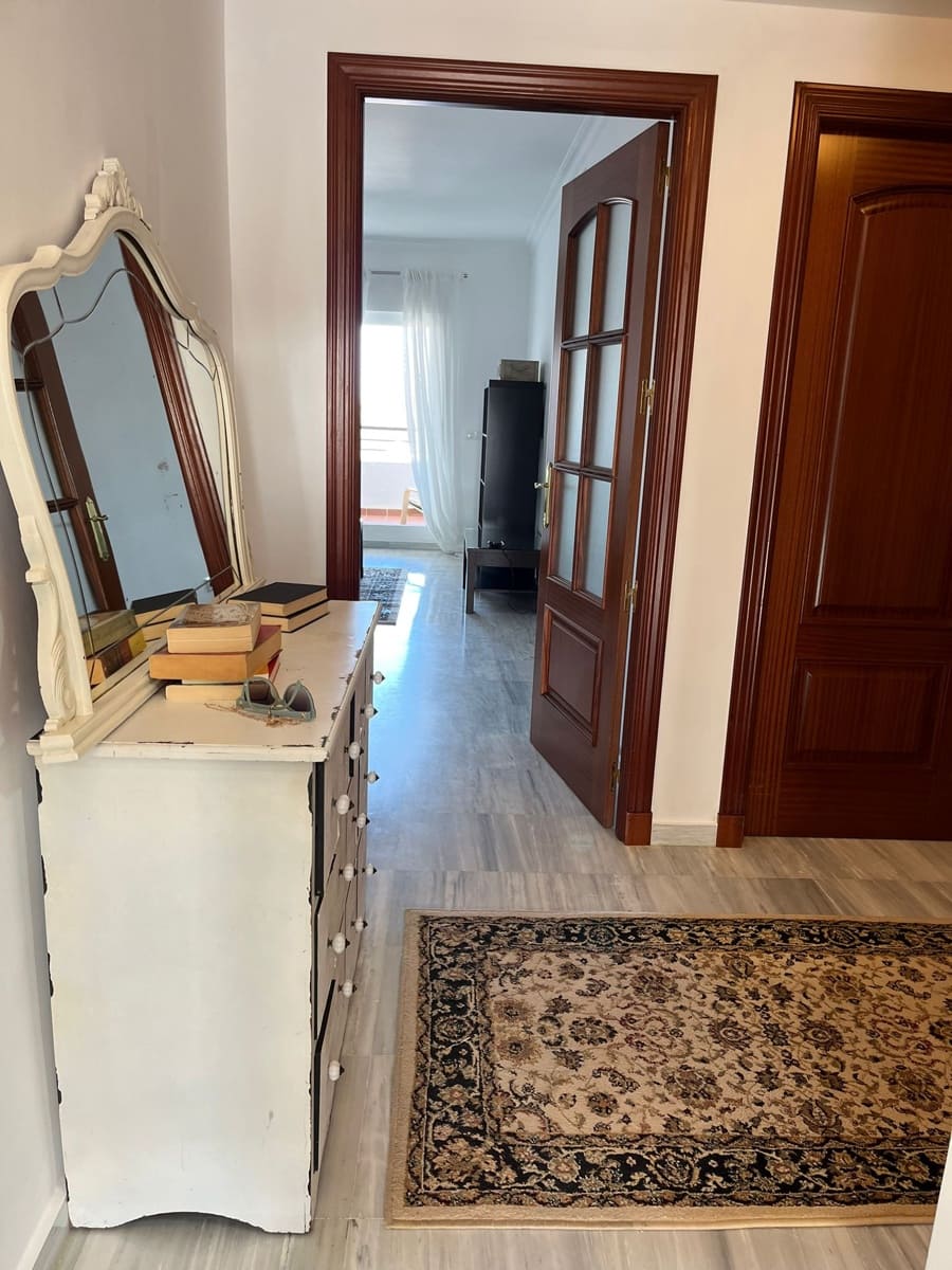 Apartamento de 2 habitaciones en Alhaurín el Grande en alquiler con piscina - 1.200 € (Ref: 8911519)