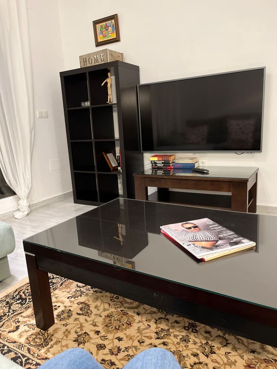 Apartamento de 2 habitaciones en Alhaurín el Grande en alquiler con piscina - 1.200 € (Ref: 8911519)