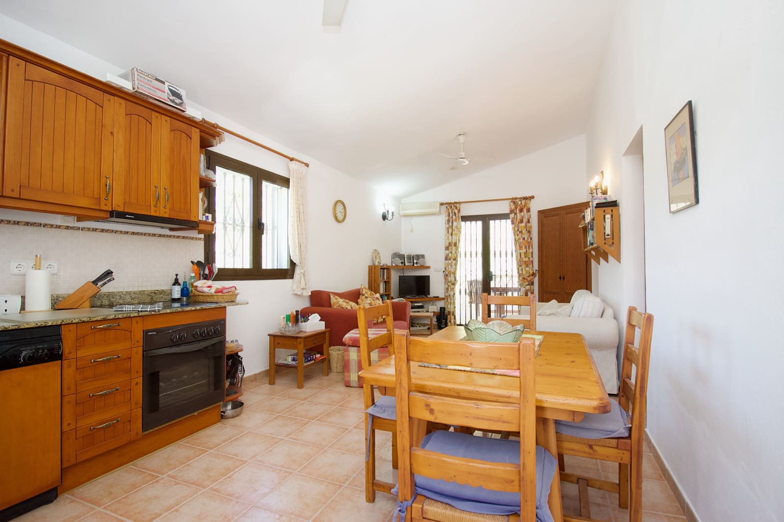 4 soveværelse Finca/Landehus til salg i Coin med swimmingpool - € 449.000 (Ref: 8941774)