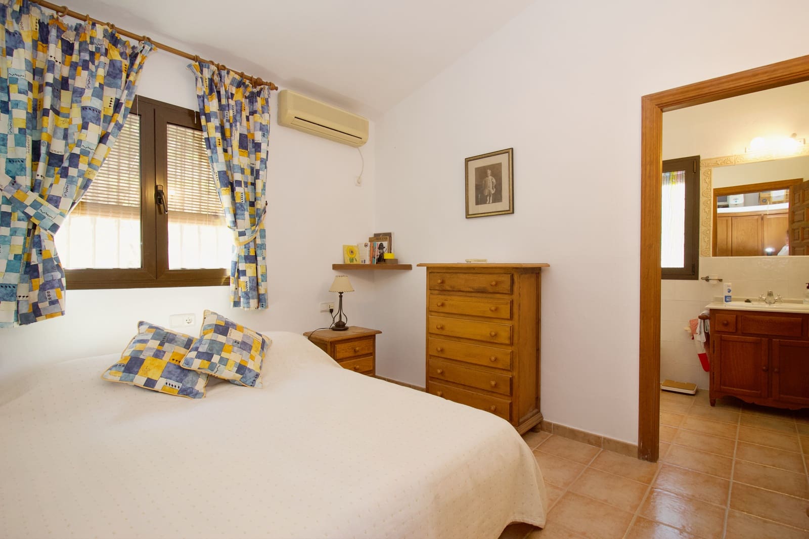 4 soveværelse Finca/Landehus til salg i Coin med swimmingpool - € 449.000 (Ref: 8941774)