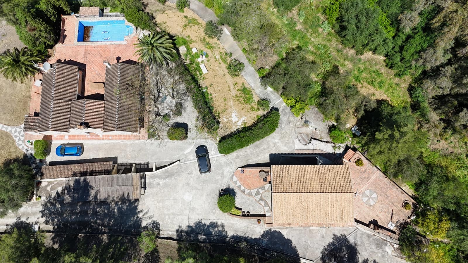 4 soveværelse Finca/Landehus til salg i Coin med swimmingpool - € 449.000 (Ref: 8941774)