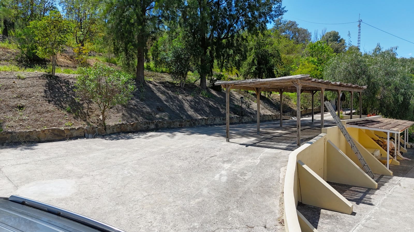 4 soveværelse Finca/Landehus til salg i Coin med swimmingpool - € 449.000 (Ref: 8941774)