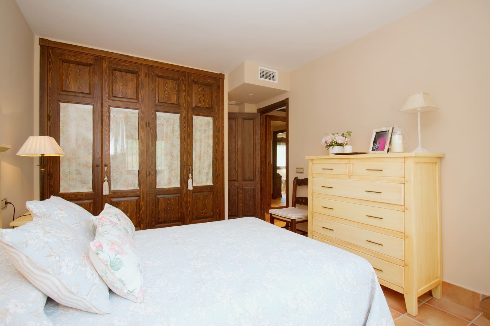 4 soveværelse Finca/Landehus til salg i Guaro - € 395.000 (Ref: 8989653)