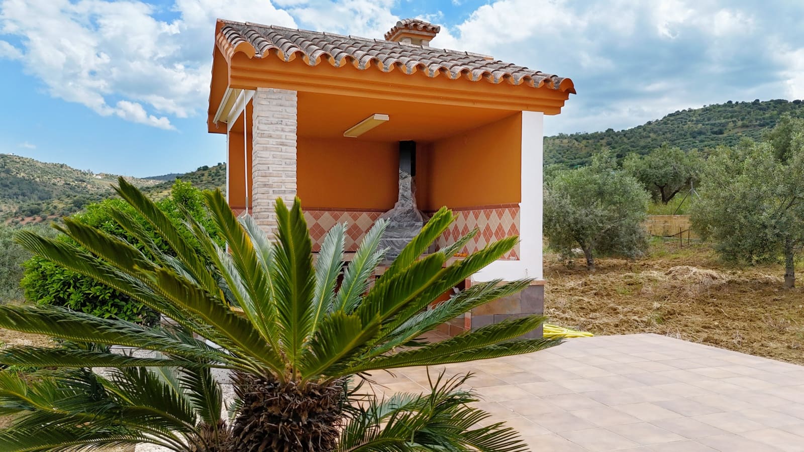 4 soveværelse Finca/Landehus til salg i Guaro - € 395.000 (Ref: 8989653)