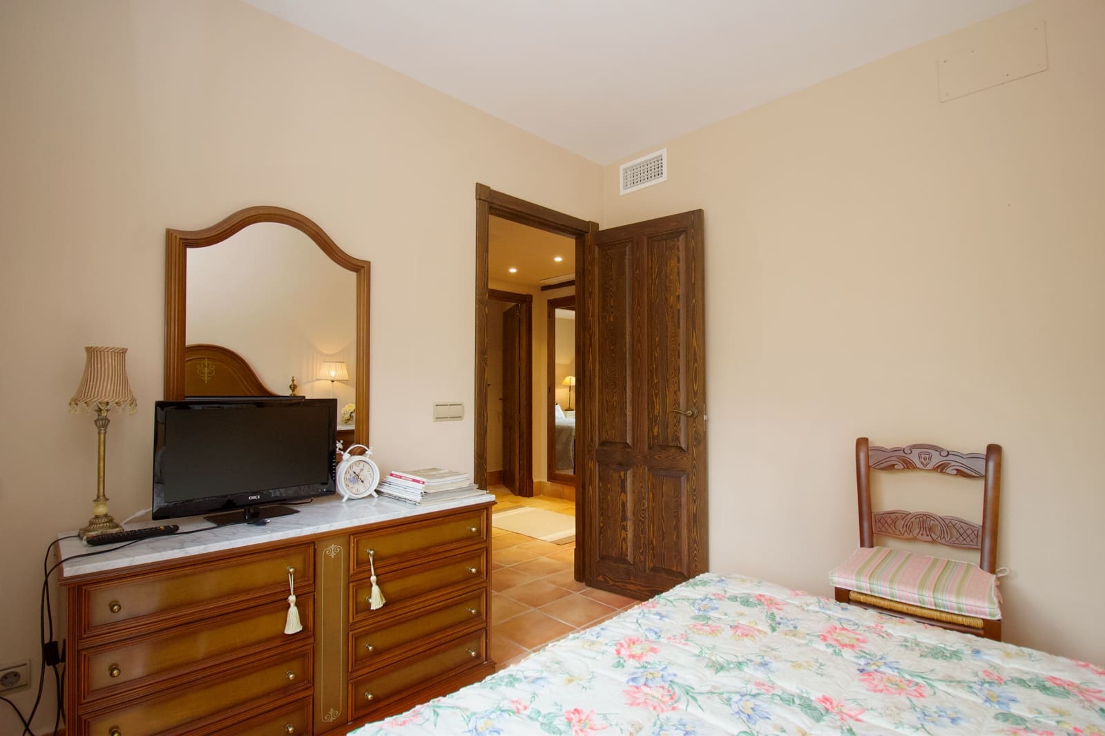 4 soveværelse Finca/Landehus til salg i Guaro - € 395.000 (Ref: 8989653)