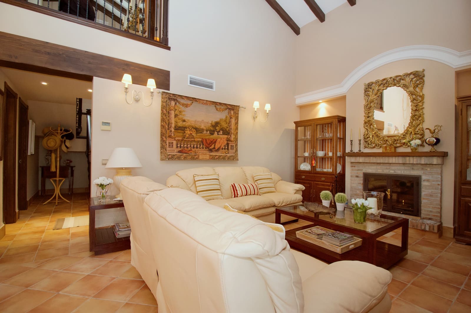 4 soveværelse Finca/Landehus til salg i Guaro - € 395.000 (Ref: 8989653)