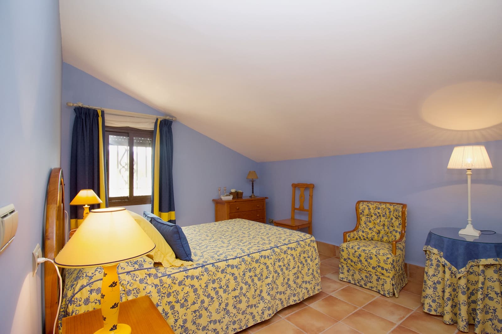 4 soveværelse Finca/Landehus til salg i Guaro - € 395.000 (Ref: 8989653)