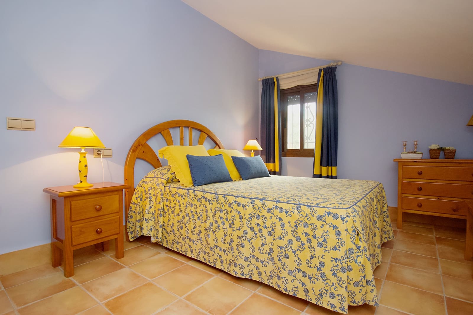 4 soveværelse Finca/Landehus til salg i Guaro - € 395.000 (Ref: 8989653)