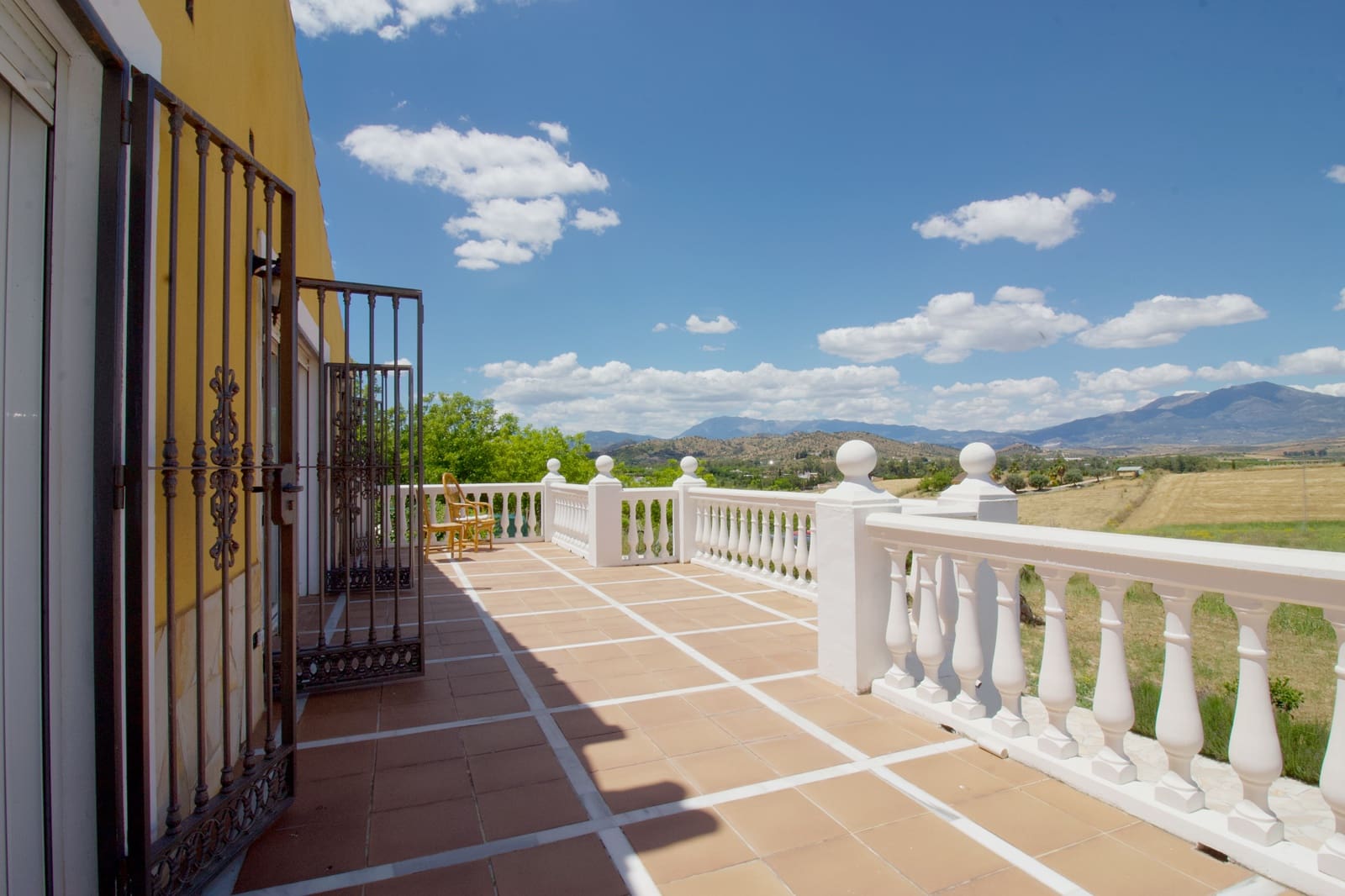 6 soveværelse Finca/Landehus til salg i Coin - € 599.000 (Ref: 8997590)