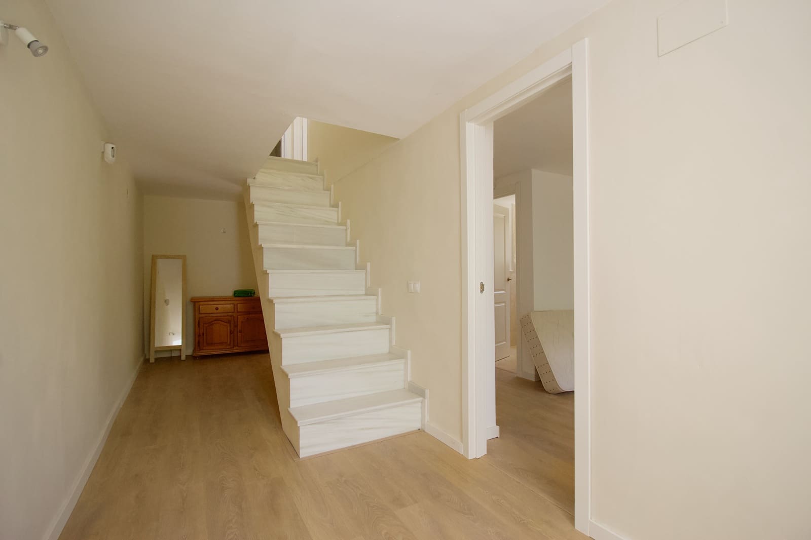 6 soveværelse Finca/Landehus til salg i Coin - € 599.000 (Ref: 8997590)