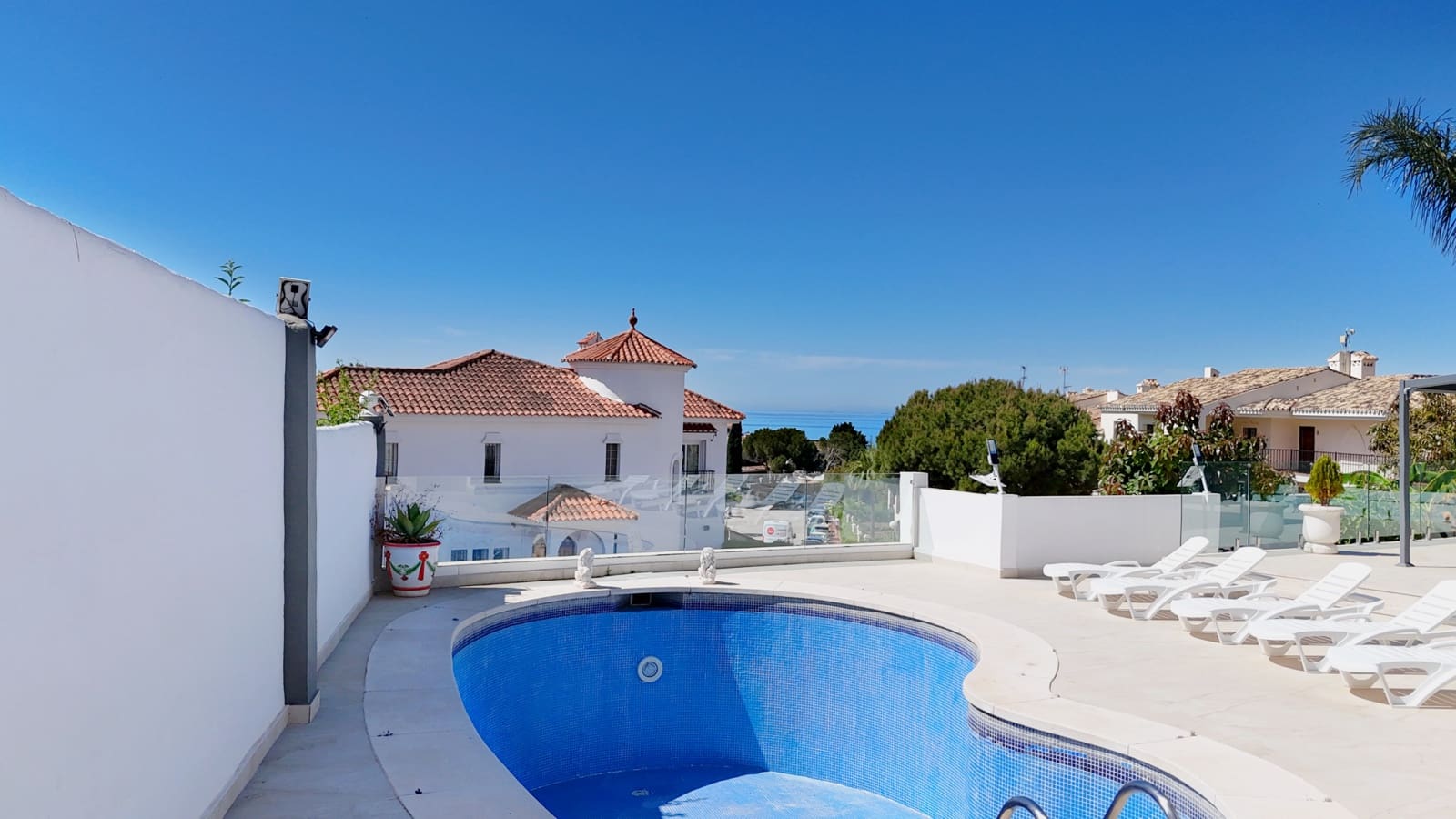4 soveværelse Villa til salg i Mijas med swimmingpool garage - € 1.395.000 (Ref: 9015896)