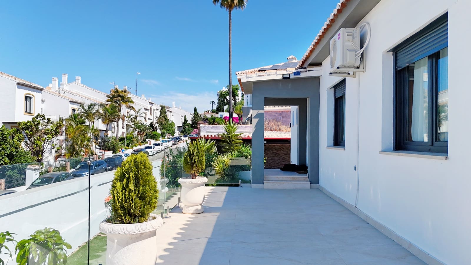 4 soveværelse Villa til salg i Mijas med swimmingpool garage - € 1.395.000 (Ref: 9015896)