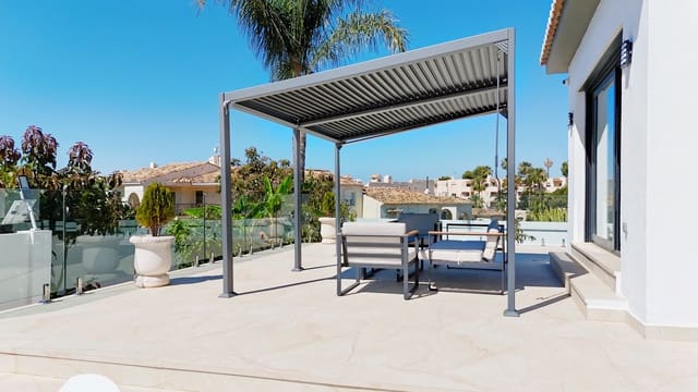 4 sypialnia Willa na sprzedaż w Mijas z basenem garażem - 1 395 000 € (Ref: 9015896)