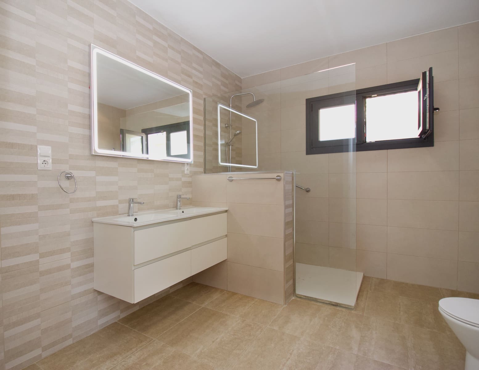 4 soveværelse Villa til salg i Mijas med swimmingpool garage - € 1.395.000 (Ref: 9015896)