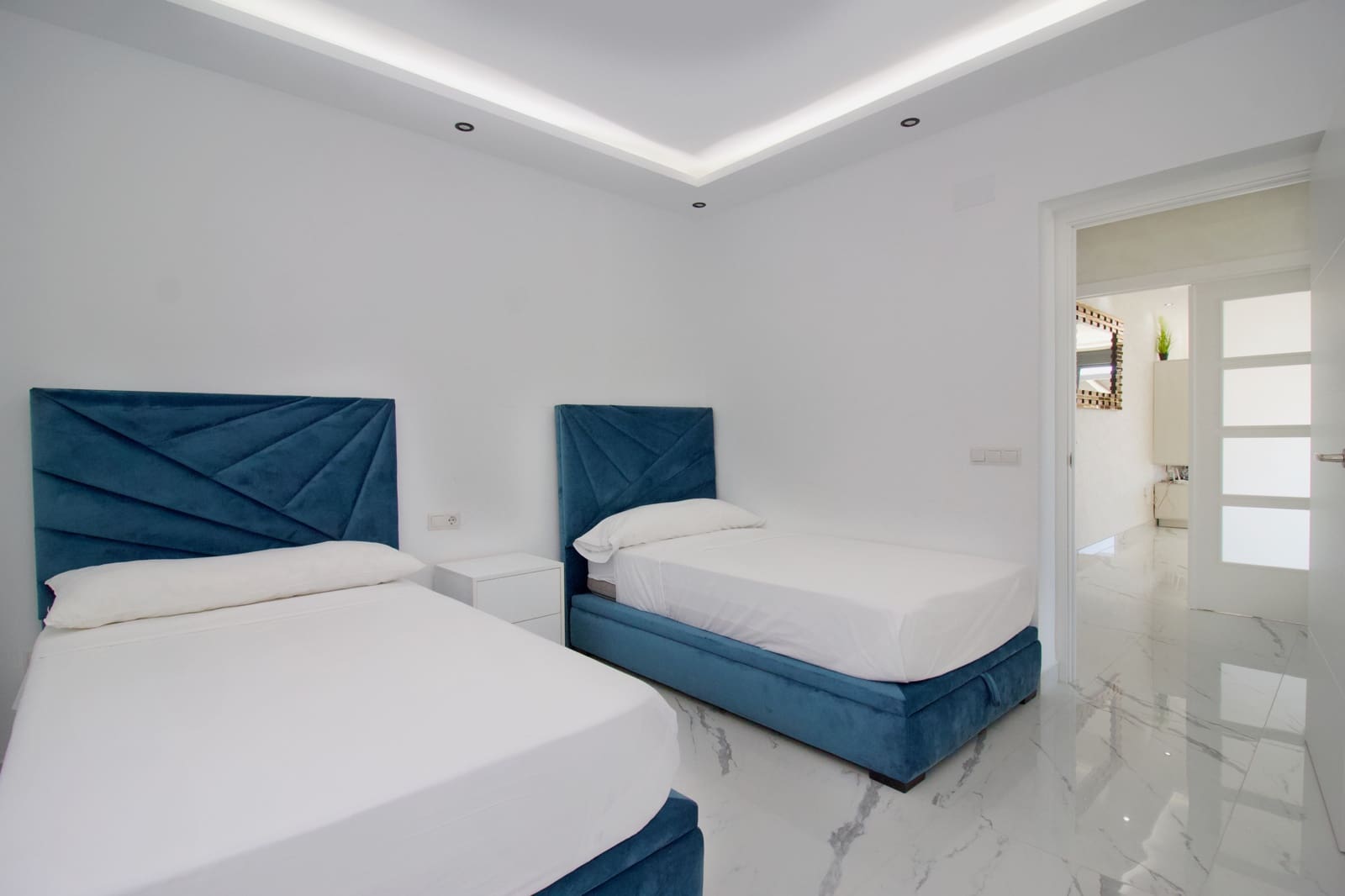 4 soveværelse Villa til salg i Mijas med swimmingpool garage - € 1.395.000 (Ref: 9015896)