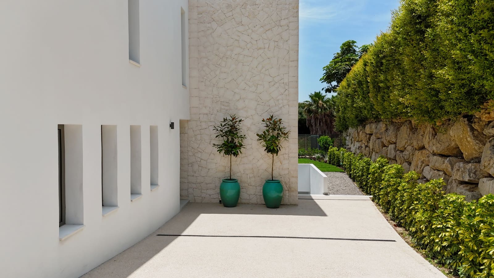 4 sypialnia Willa na sprzedaż w Estepona z basenem - 1 795 000 € (Ref: 9061871)