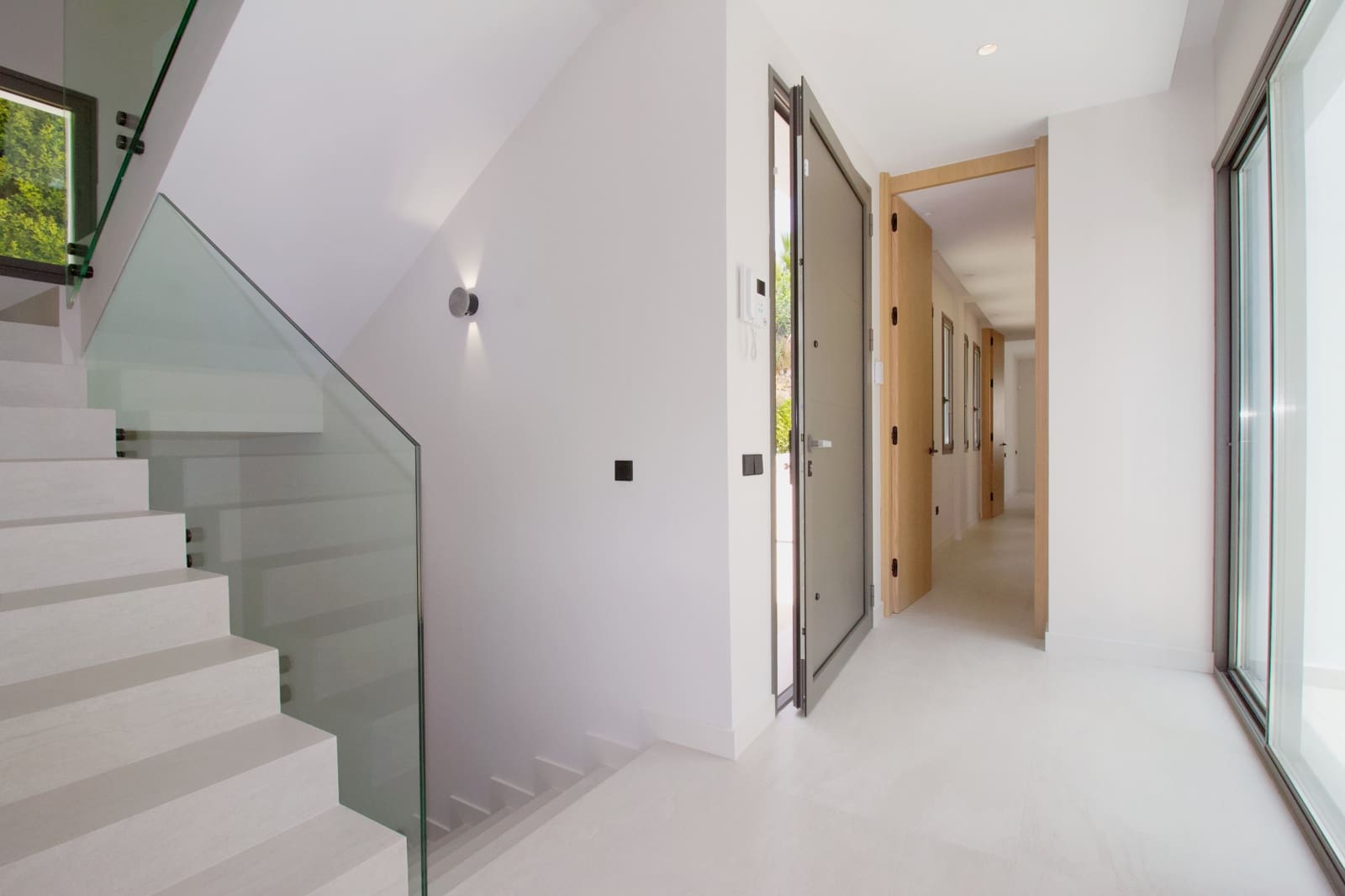 4 sypialnia Willa na sprzedaż w Estepona z basenem - 1 795 000 € (Ref: 9061871)