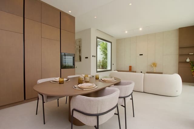 4 sypialnia Willa na sprzedaż w Estepona z basenem - 1 795 000 € (Ref: 9061871)