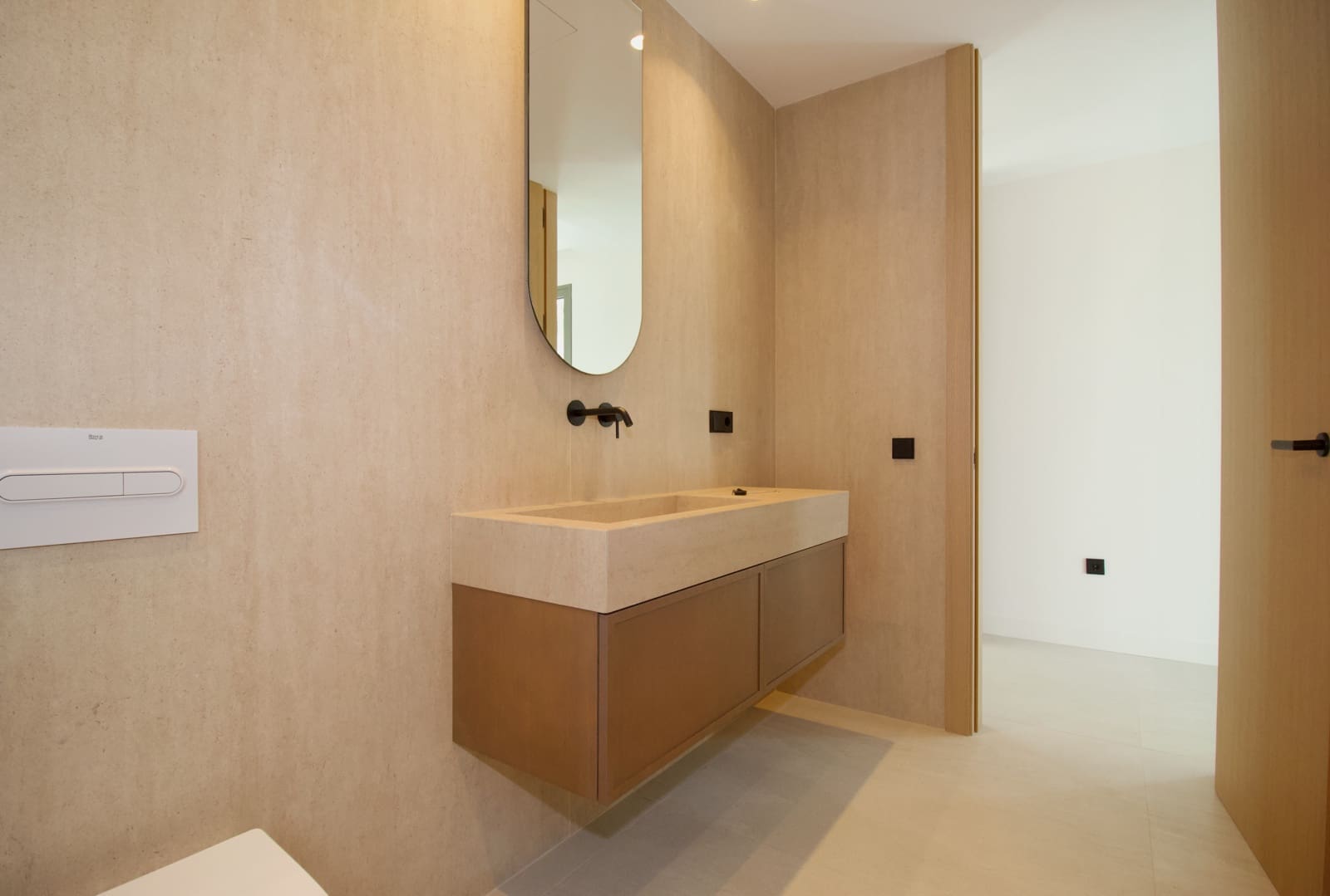 4 sypialnia Willa na sprzedaż w Estepona z basenem - 1 795 000 € (Ref: 9061871)