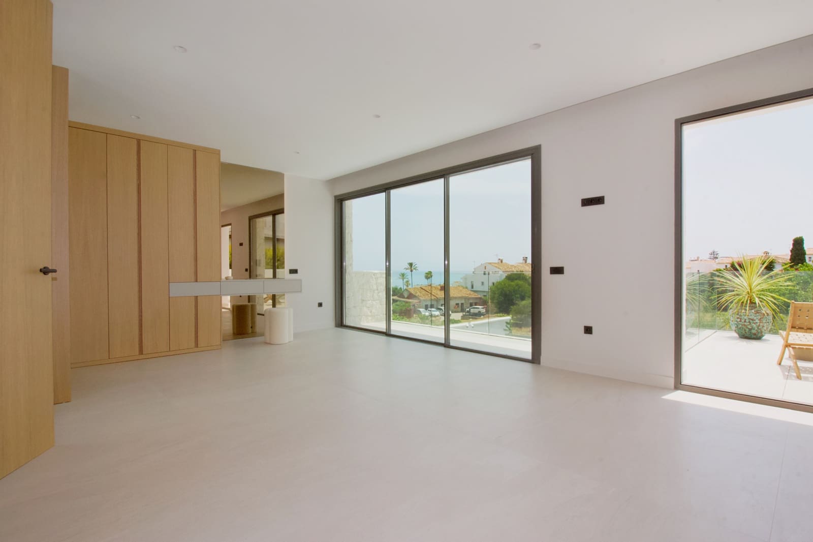 4 sypialnia Willa na sprzedaż w Estepona z basenem - 1 795 000 € (Ref: 9061871)