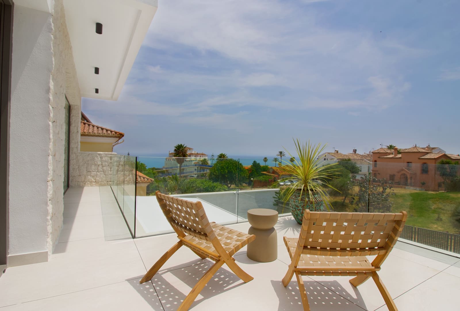 4 sypialnia Willa na sprzedaż w Estepona z basenem - 1 795 000 € (Ref: 9061871)