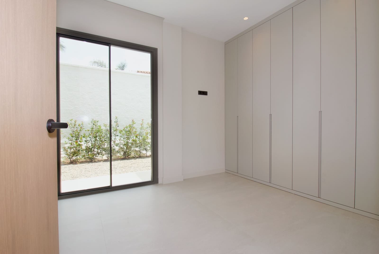 4 sypialnia Willa na sprzedaż w Estepona z basenem - 1 795 000 € (Ref: 9061871)