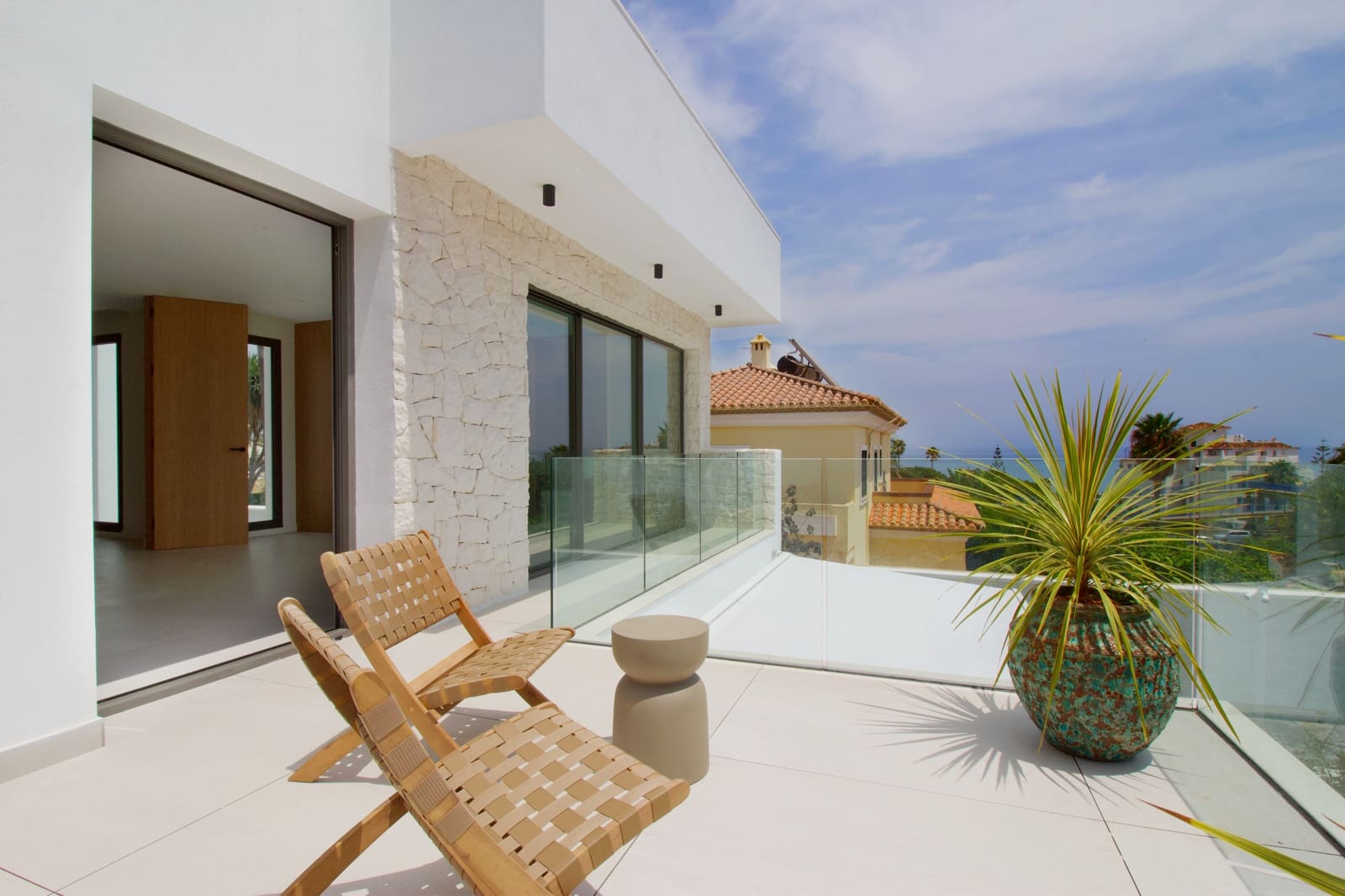 4 sypialnia Willa na sprzedaż w Estepona z basenem - 1 795 000 € (Ref: 9061871)