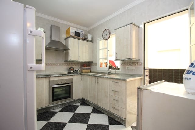 3 soveværelse Lejlighed til salg i Alhaurín el Grande - € 215.000 (Ref: 9107882)