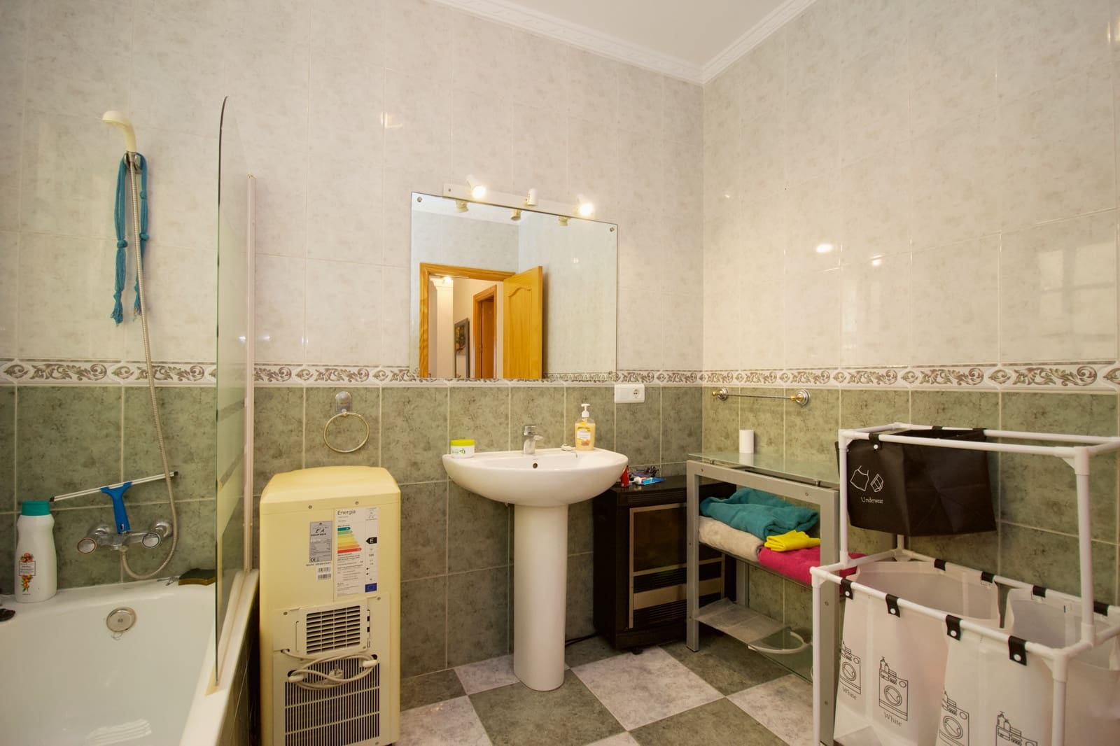 3 soveværelse Lejlighed til salg i Alhaurin el Grande - € 215.000 (Ref: 9107882)