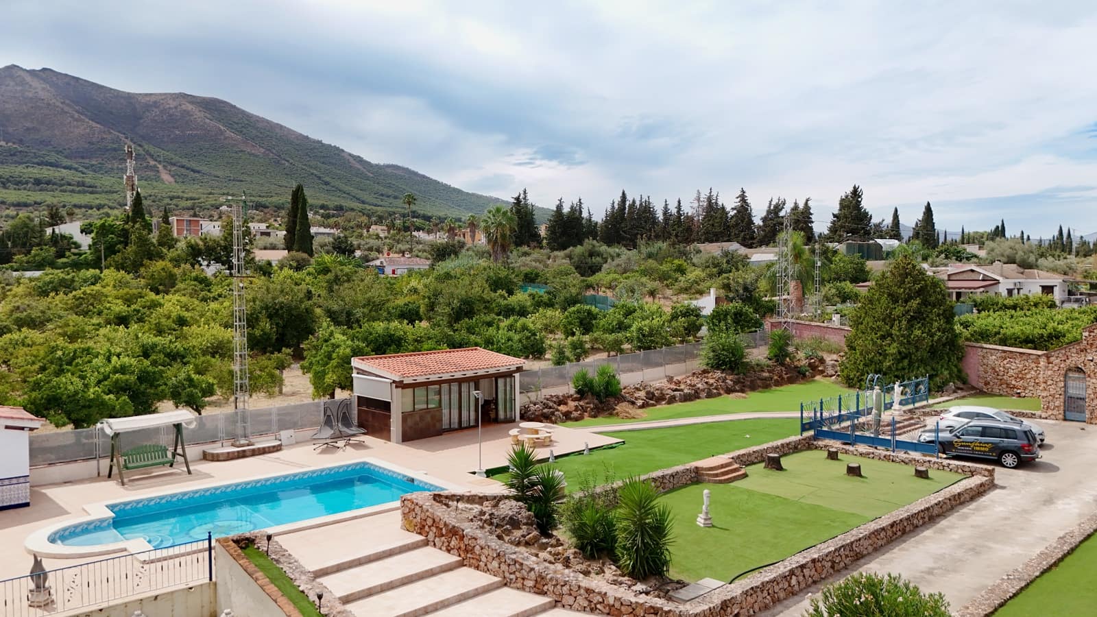 6 soveværelse Finca/Landehus til salg i Alhaurin el Grande med swimmingpool garage - € 595.000 (Ref: 9219252)