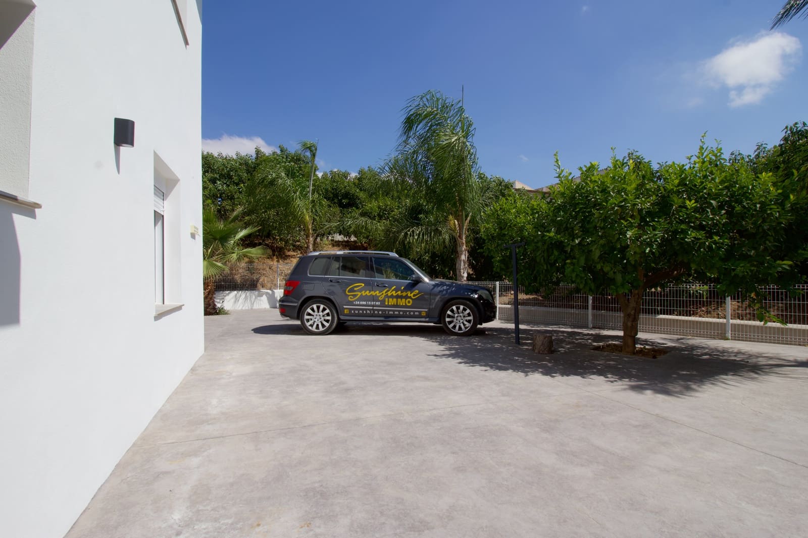 3 bedroom Semi-detached Villa for rent in Coin with pool - € 1,500 (Ref: 9237692)