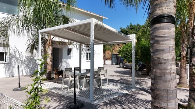 3 sovrum Semi-fristående Villa att hyra i Coín med pool - 1 500 € (Ref: 9237692)